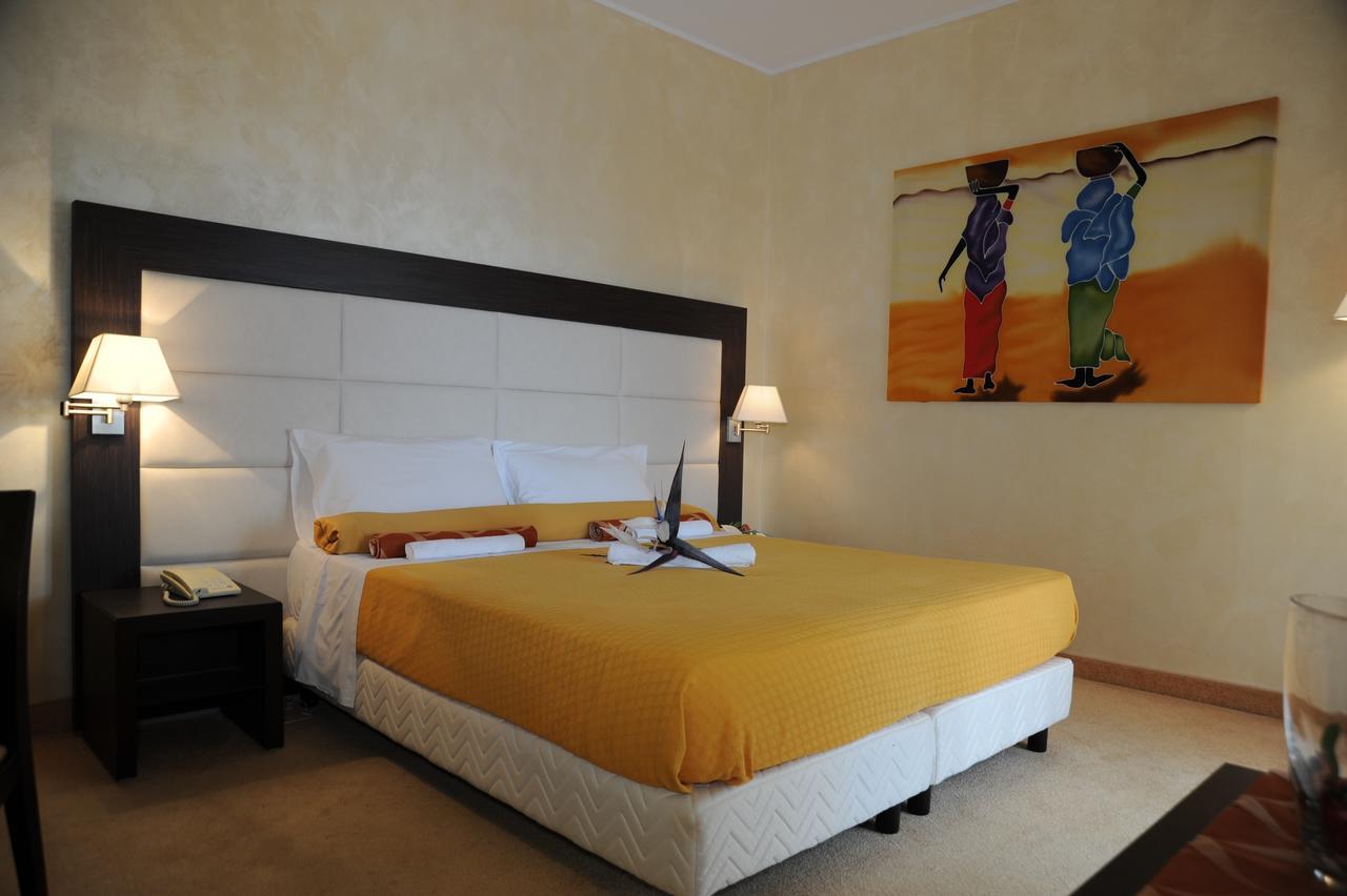 Hotel Relais Capo Spulico Roseto Capo Spulico Esterno foto
