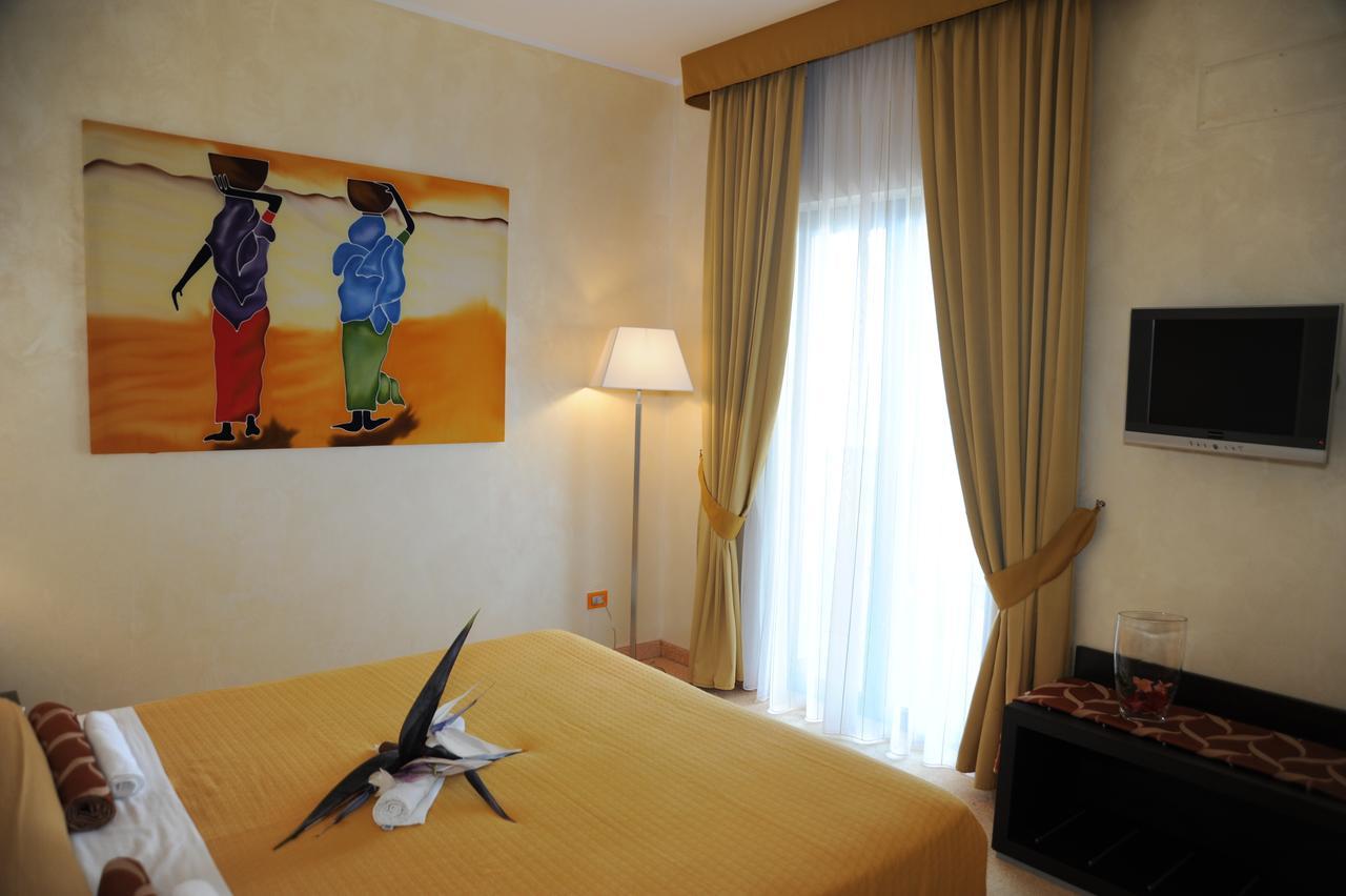 Hotel Relais Capo Spulico Roseto Capo Spulico Esterno foto